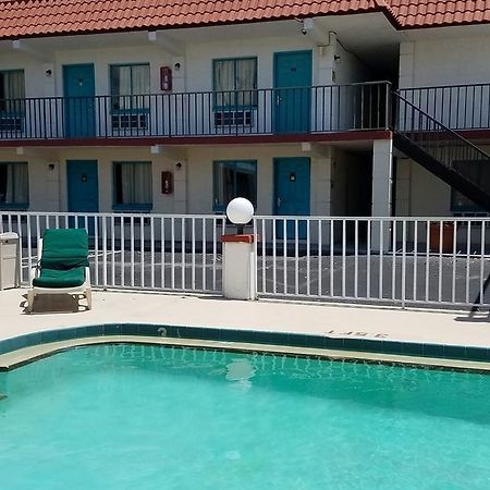 Clearwater Inn Safety Harbor Bagian luar foto