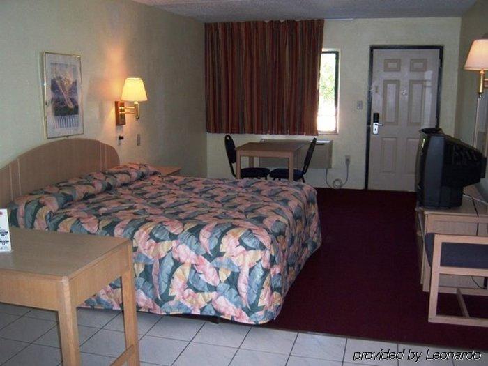 Clearwater Inn Safety Harbor Ruang foto