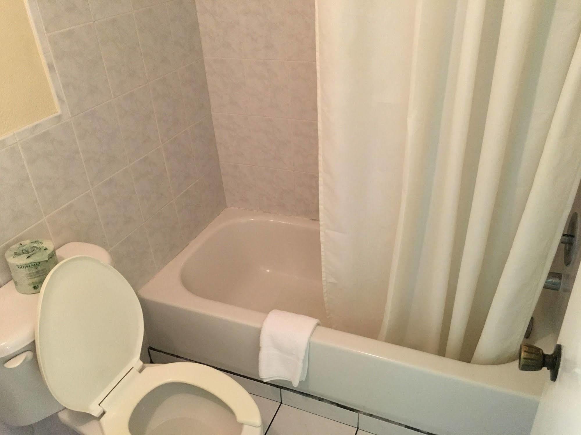 Clearwater Inn Safety Harbor Bagian luar foto
